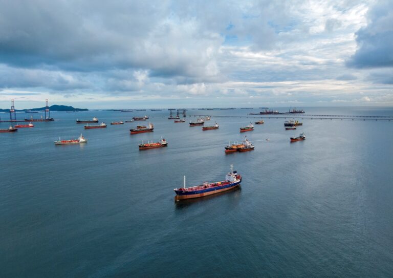 Фото для новини:Хусити заблокували Червоне море для ізраїльських суден