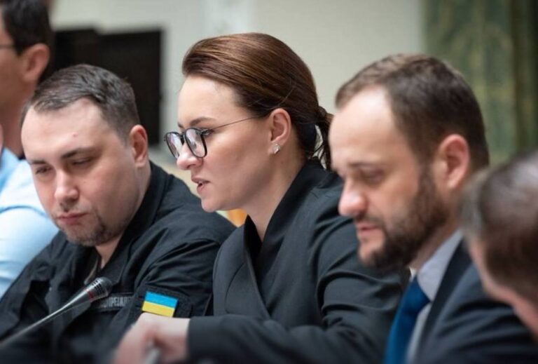 Фото для новини:КМУ планує збільшити підтримку прифронтових громад