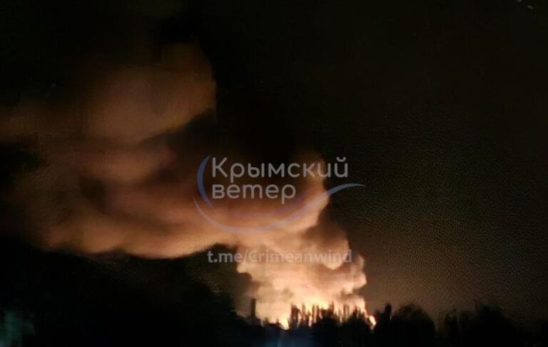 Фото для новини:Крим накрили блекаути після чергових вибухів
