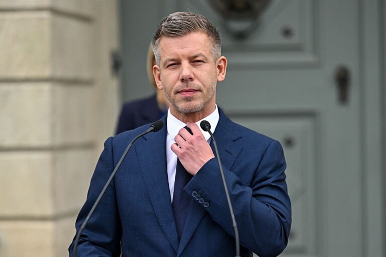Фото для новини:Мадяр назвав умову зустрічі з Зеленським