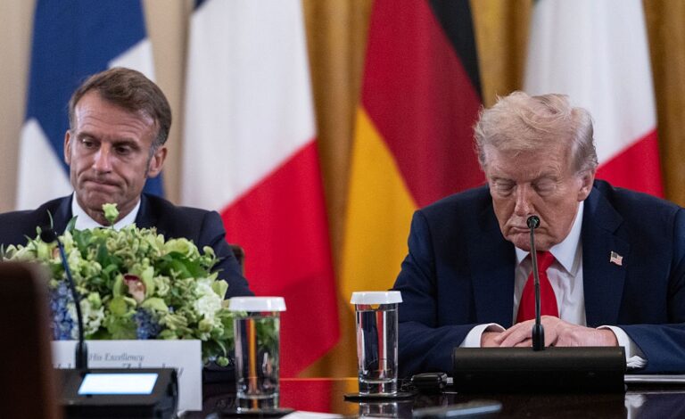 Фото для новини:Макрон різко відреагував на торговельні погрози Трампа