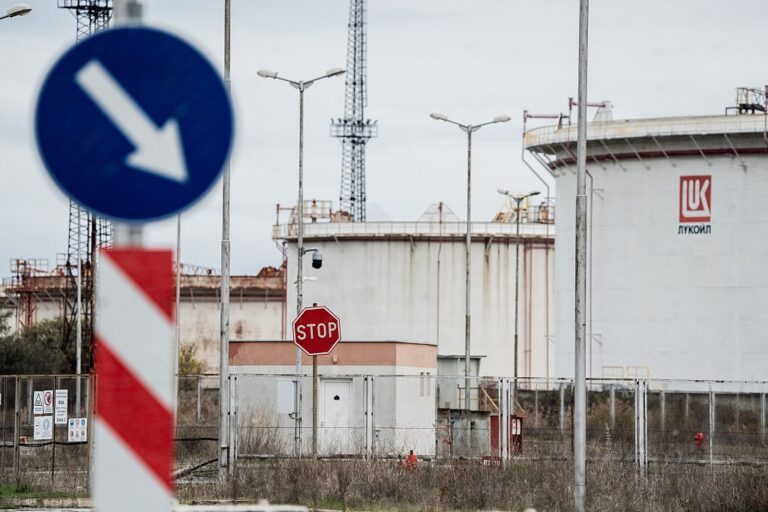 Фото для новини:Нафтогазові доходи Кремля різко зросли у травні