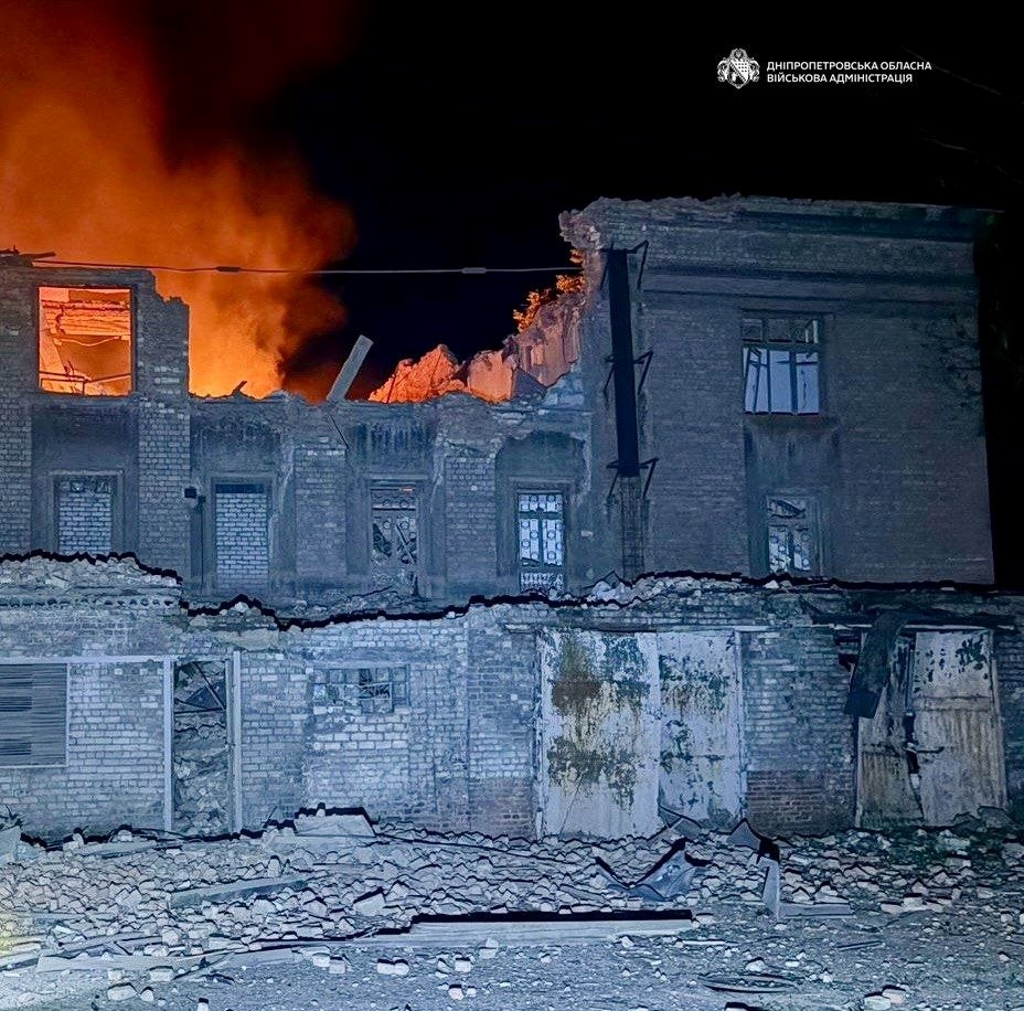 Фото для новини:Наслідки атаки Росії на Дніпро: зруйнуваний коледж