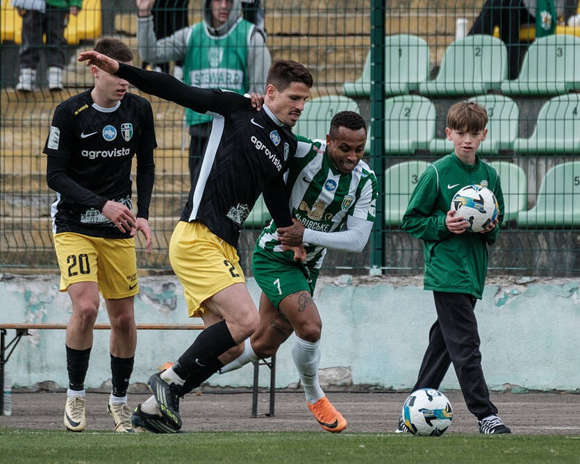 Фото для новини:Олександрія розстається з двома гравцями