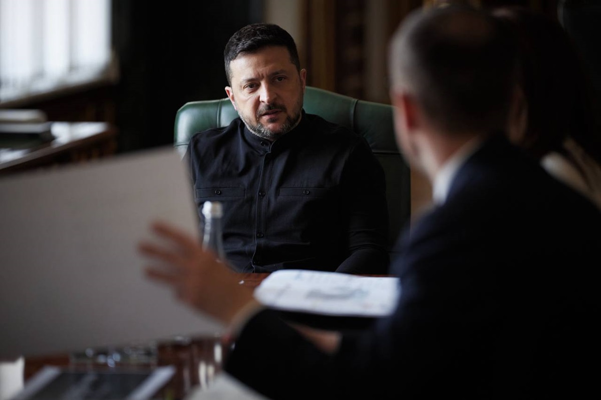 Фото для новини:Підготовка до зими: Зеленський анонсував відставки