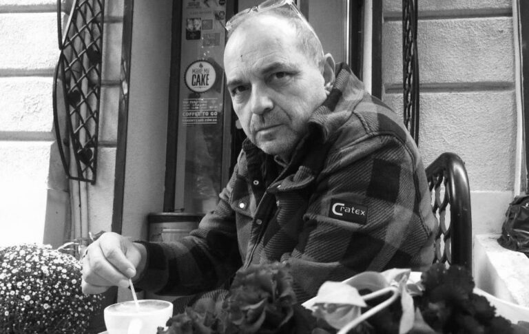 Фото для новини:Помер режисер Століття Якова та Села на мільйон Бата Недич