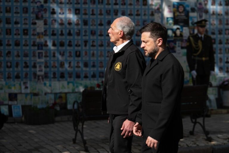 Фото для новини:Президент Гондурасу в Києві зробив заяву про українців