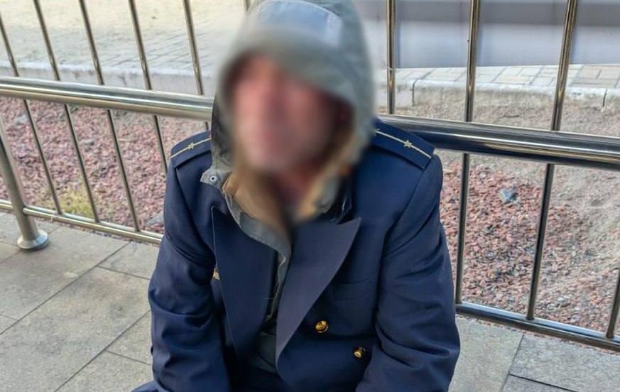 Фото для новини:Рецидивіст у формі залізничника викрав експонати з музейного потяга