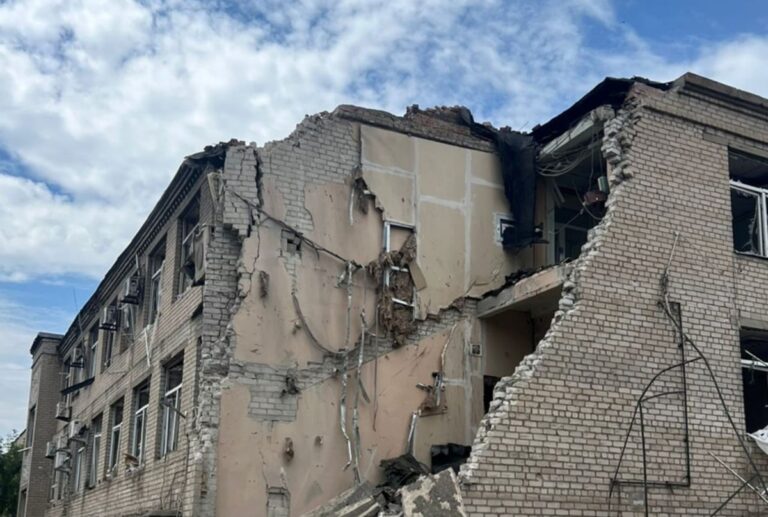 Фото для новини:РФ скинула три авіабомби на Дружківку: є загибла і постраждалі