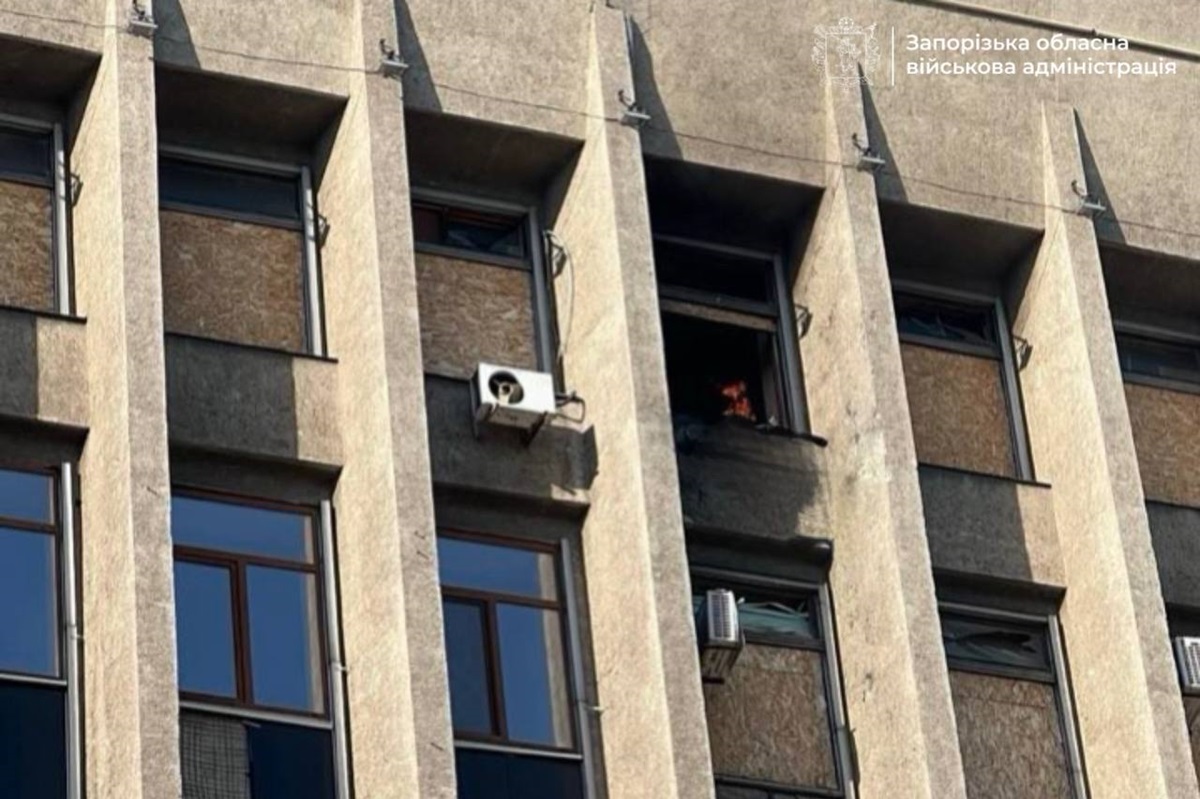 Фото для новини:Росія поцілила по Запорізькій ОВА: виникла пожежа