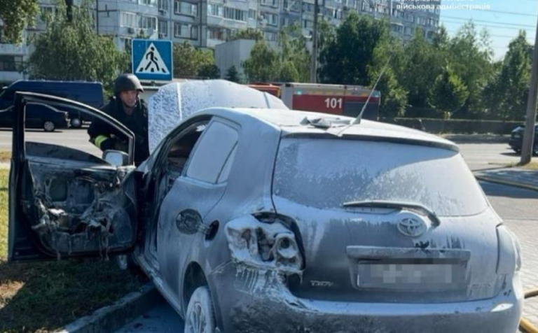 Фото для новини:Росіяни обстріляли АЗС у Запоріжжі