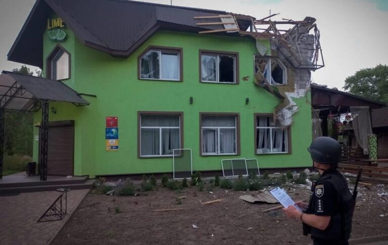 Фото для новини:Росіяни поранили 32 цивільних на Сумщині
