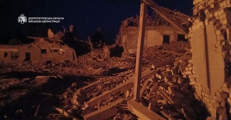 Фото для новини:Росіяни вдарили по Дніпропетровщині: є загибла та дев'ятеро поранених