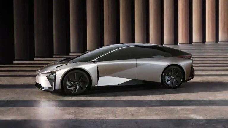 Фото для новини:Toyota відмовилася від флагманського електроседана Lexus