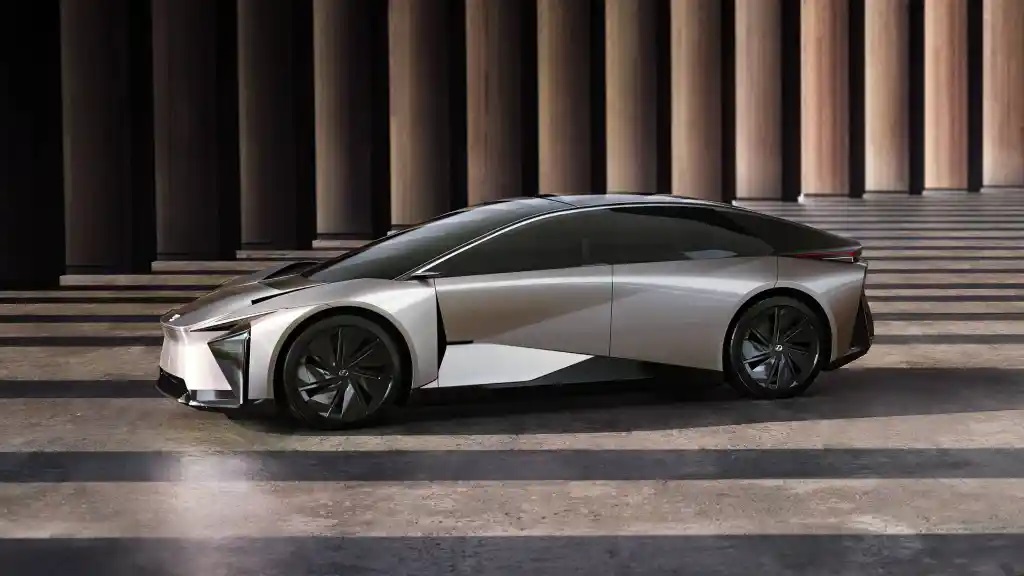 Фото для новини:Toyota відмовилася від флагманського електроседана Lexus