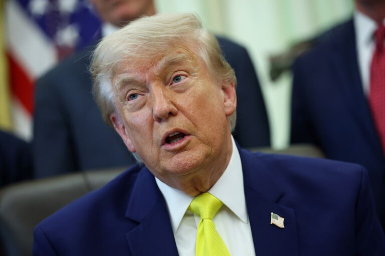 Фото для новини:Трамп відреагував на лист Зеленського Путіну