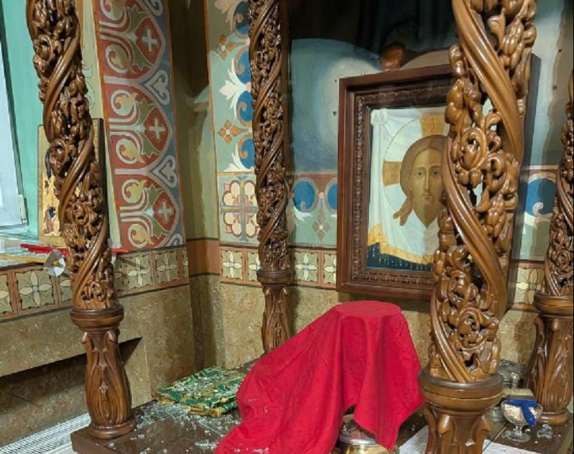 Фото для новини:У Чорноморську обстрілом пошкоджено храм