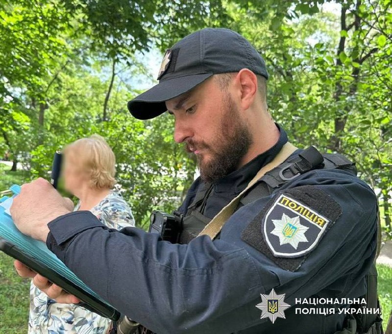Фото для новини:У Києві чоловік викинув собаку з шостого поверху