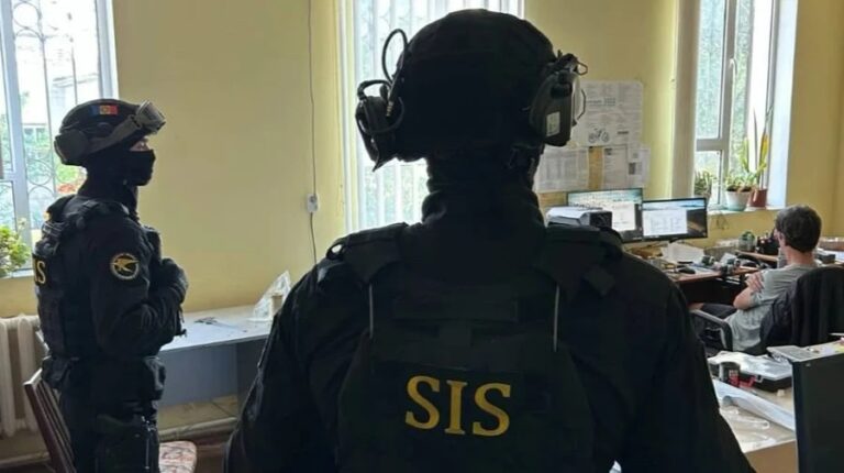 Фото для новини:У Молдові викрили схему експорту в РФ комплектуючих для військових літаків