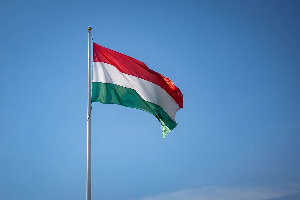 Фото для новини:Угорщина обмежила подачу документів на шенгенські візи в РФ