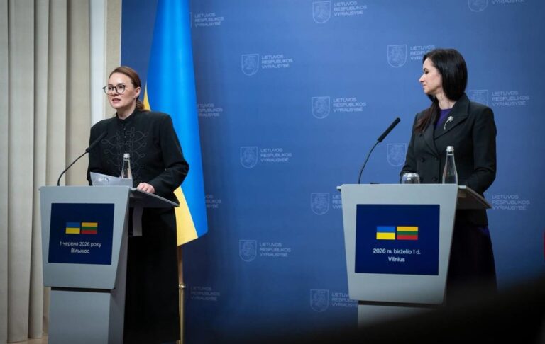 Фото для новини:Україна і Литва домовились щодо постачання СПГ