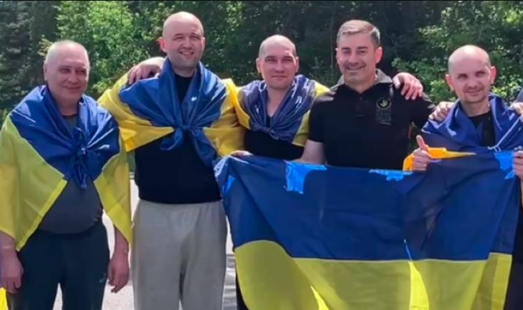 Фото для новини:Україна повернула з полону Росії сімох цивільних