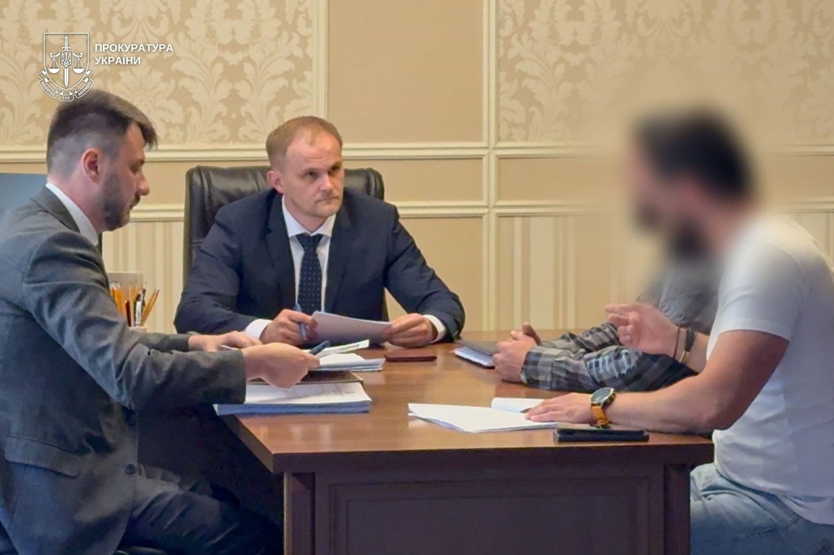 Фото для новини:Ужгородський депутат "забув" задекларувати майно на 78 млн
