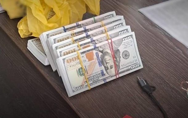 Фото для новини:Вирішував питання за $80 тисяч: на Чернігівщині затримали адвоката