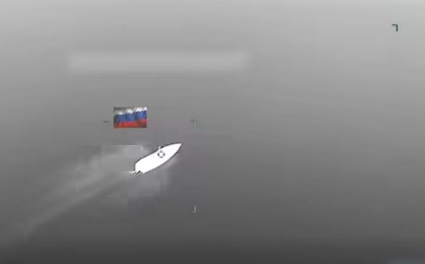 Фото для новини:ВМС знищили катер росіян на Тендрівській косі