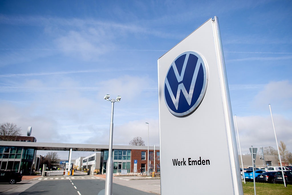 Фото для новини:Volkswagen закриє чотири заводи і звільнить 100 000 людей - ЗМІ