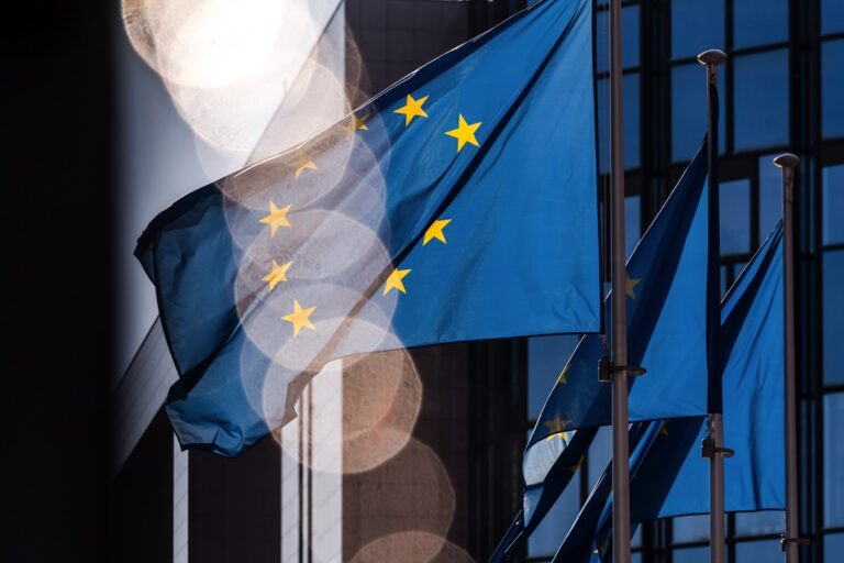 Фото для новини:Єврокомісія прокоментувала лист Зеленського Путіну