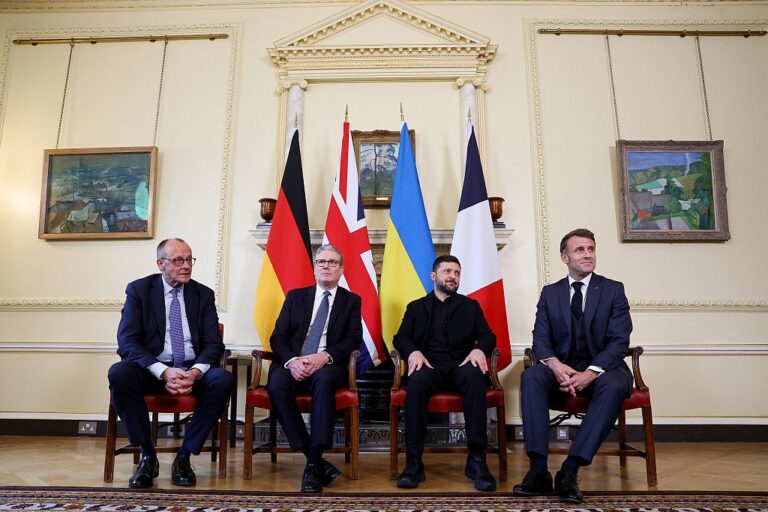 Фото для новини:Європа хоче бути посередником в переговорах з РФ