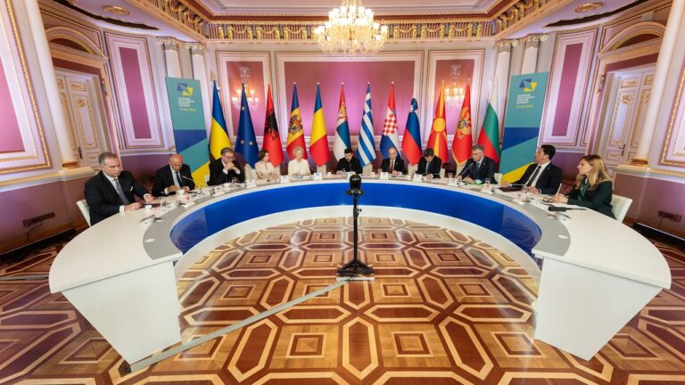 Фото для новини:Виступ Президента Зеленського на V саміті «Україна – Південно-Східна Європа»