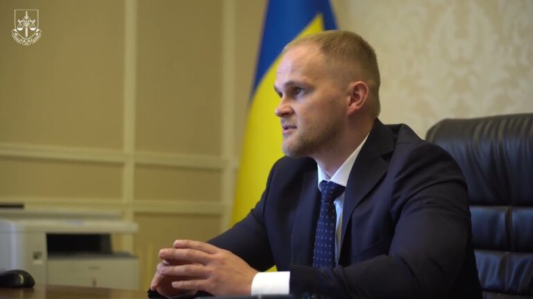 Фото для новини:Прокуратура оскаржуватиме вирок чоловіку, який заволодів 6,6 млн грн матері загиблого військового