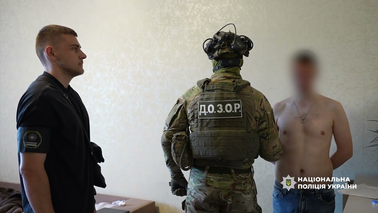 Фото для новини:Гуманітарні авто замість фронту опинялися у продажу: Нацполіція ліквідувала злочинну схему
