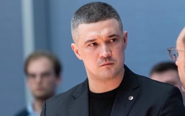 Фото для новини:Федоров зробив заяву про призначення Драпатого головкомом