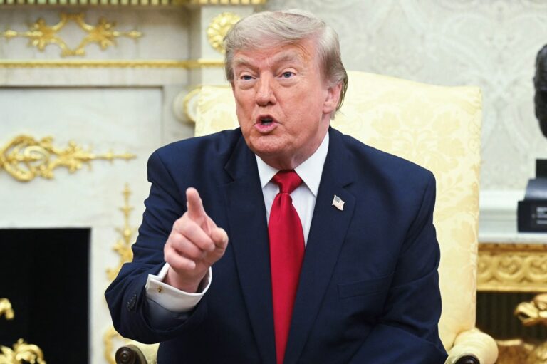 Фото для новини:"Інакше у вас нікого не залишиться": Трамп вимагає від Ірану укласти угоду