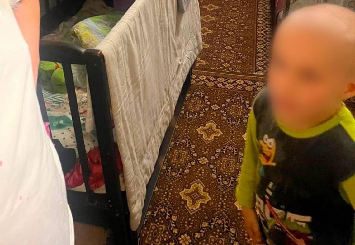 Фото для новини:Харків'янка побила 7-річного сина посеред вулиці: відкрито провадження