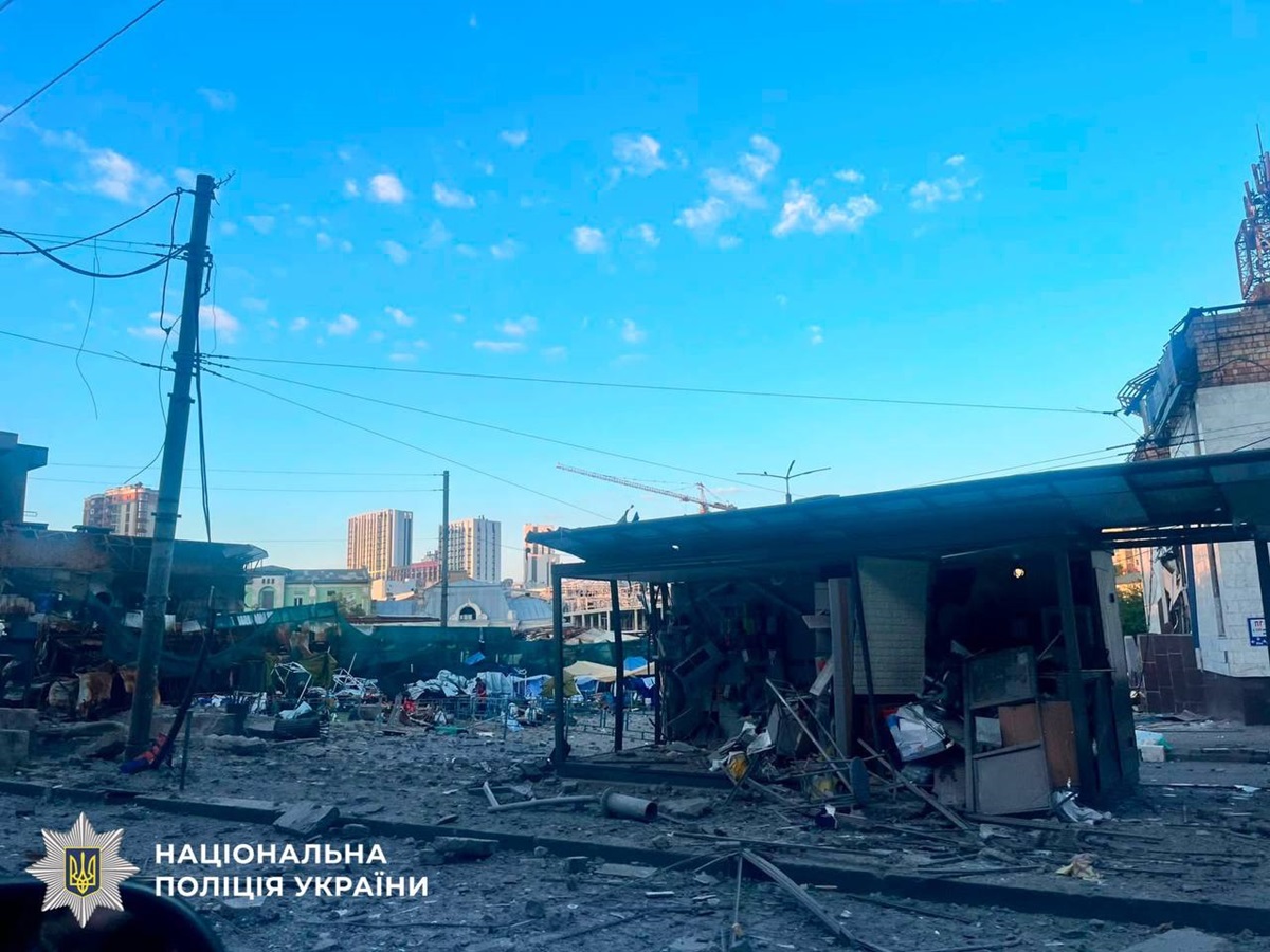 Фото для новини:Кількість постраждалих у Києві зросла до 13