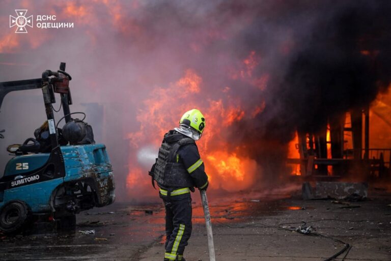 Фото для новини:МВС: за кілька годин РФ атакувала п'ять областей