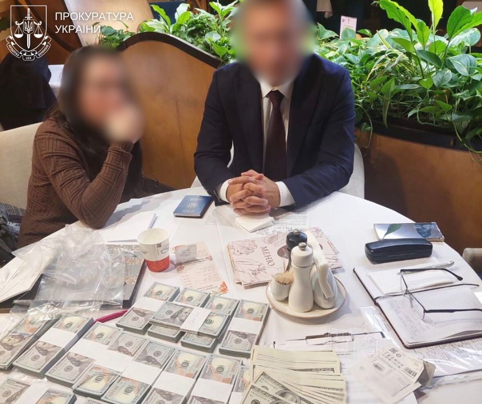 Фото для новини:Обіцяв місце у Раді за $160 000: у Києві викрили політичну аферу