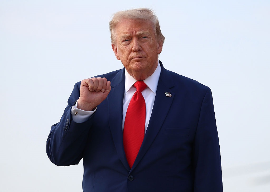 Фото для новини:Товари з Росії потрапили під нові мита Трампа