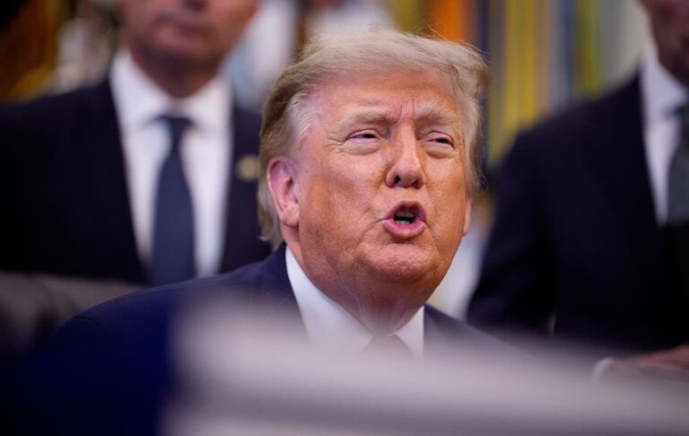 Фото для новини:Трамп анонсував "знищення гори" в Ірані