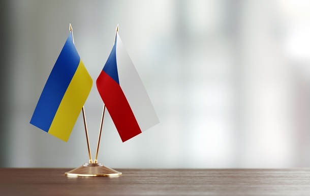 Фото для новини:У Чехії закрили справу щодо "контрабанди" дронів до України