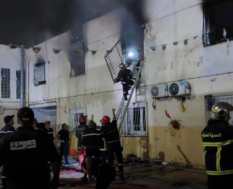 Фото для новини:У дитбудинку в Алжирі спалахнула пожежа: 11 загиблих, є поранені