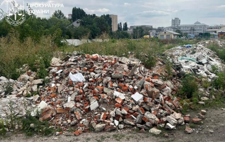Фото для новини:У Харкові експосадовців залізниці підозрюють у збитках на 86 млн грн