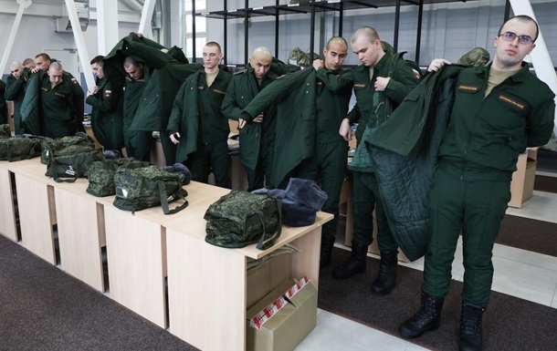 Фото для новини:У Росії підвищують виплати за контракт із Міноборони
