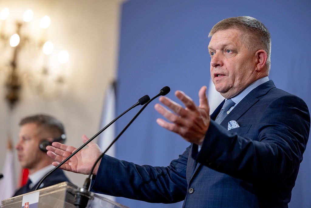 Фото для новини:У Словаччині провалився референдум щодо виплат Фіцо