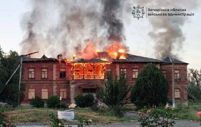 Фото для новини:Удари по Запорізькій області: є дві жертви і 39 поранених