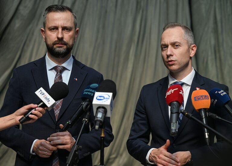 Фото для новини:Український пілот переслідував російську Х-101 до кордону Польщі